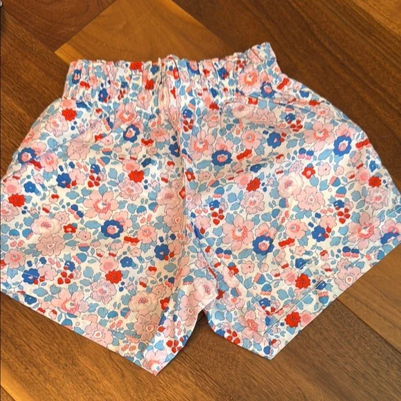 Jacadi Liberty print cotton Ruffle Top and pull on Shorts Pants Set- size 6.